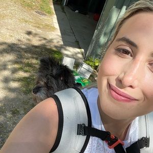 Meet your Posher, Madeline